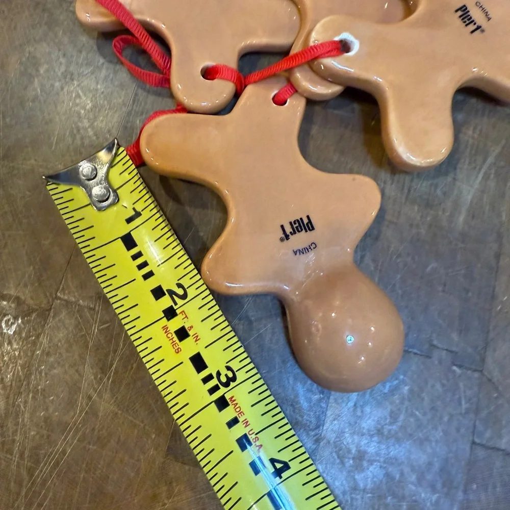 Pier 1 Imports Gingerbread Man Ceramic Measuring Spoons Set Christmas Holiday